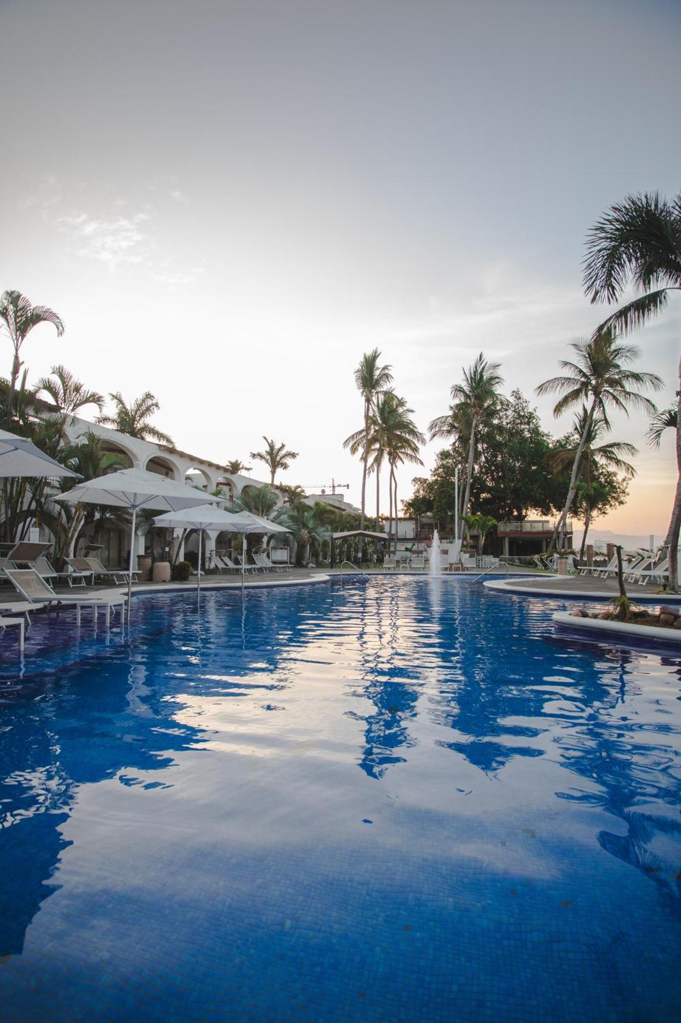 Los Picos Hotel & Suites Bucerías Buitenkant foto
